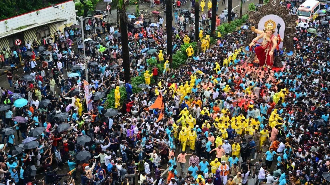 Idol processions barred on 12 unsafe bridges across Mumbai this Ganeshotsav — check list